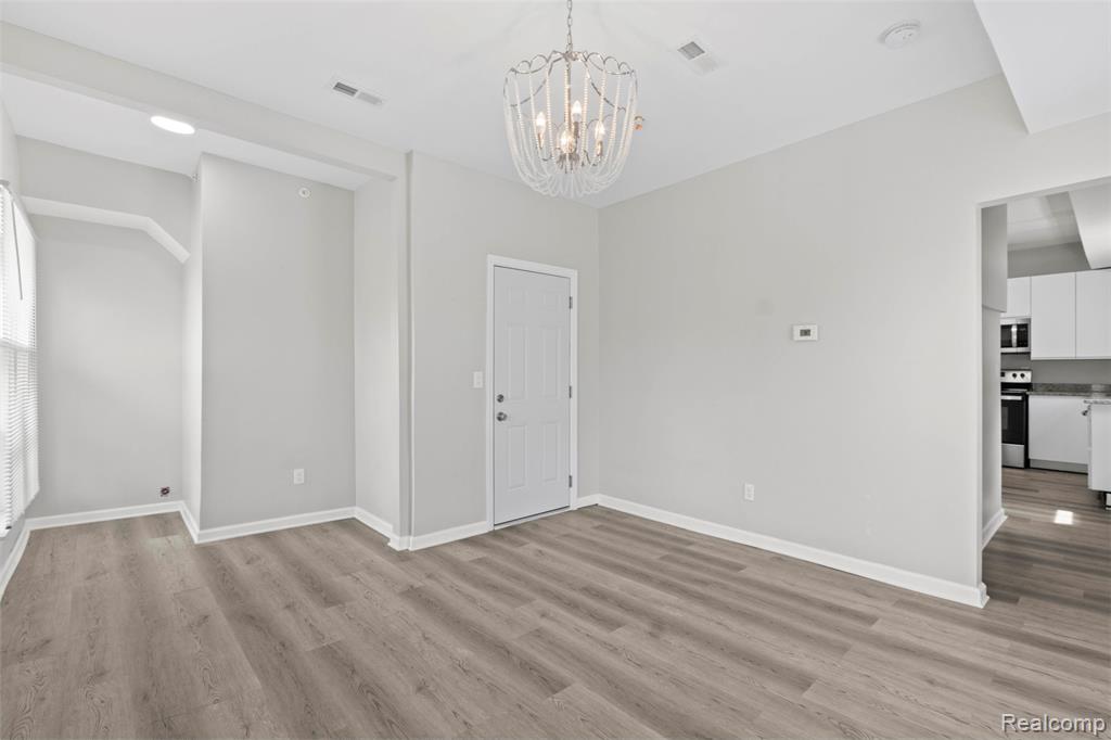 558 Marston Street, Detroit, MI 48202 — Photo 6
