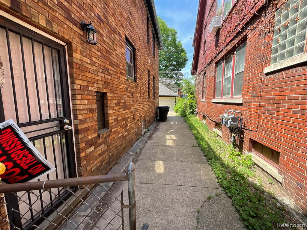 17165 Wisconsin Street, Detroit, MI 48221 — Photo 28