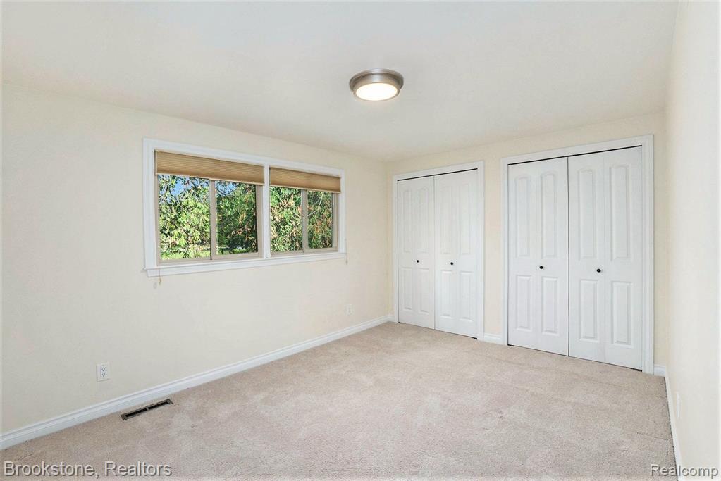 6533 POST OAK Drive, West Bloomfield, MI — Photo 35