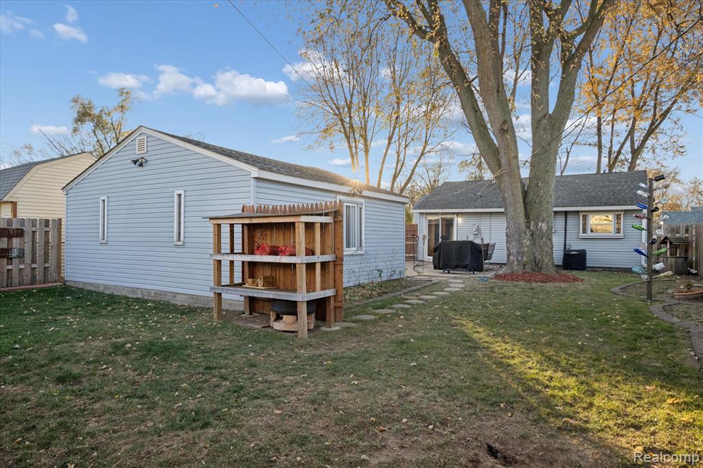 6037 William Street, Taylor, MI 48180 — Photo 36