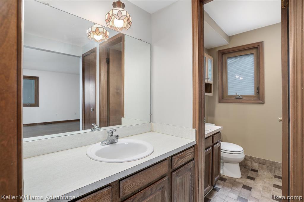 46671 BARRINGTON, Plymouth, MI 48170 — Photo 23