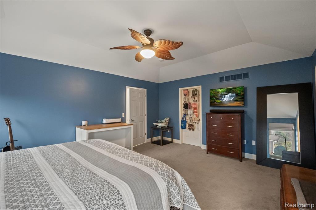 6135 Strawberry Circle, Commerce Twp, MI 48382 — Photo 14