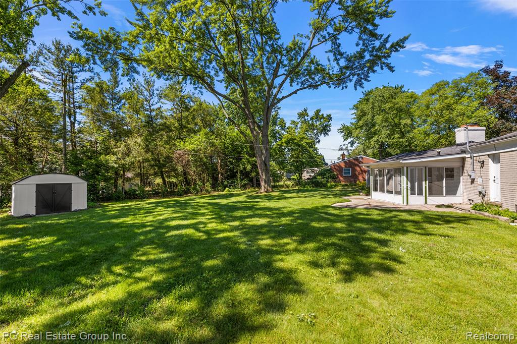 4550 JUSTINE Street, Shelby Twp, MI 48317 — Photo 13