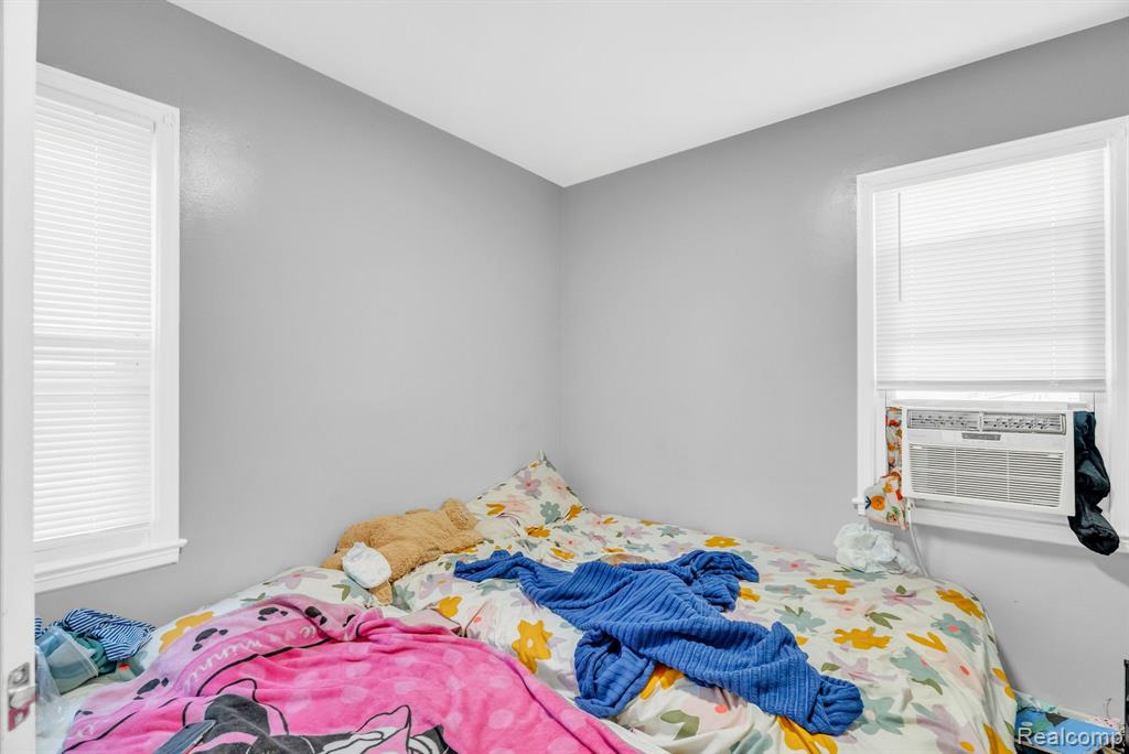 17215 and 17219 Sioux Street, Detroit, MI 48224 — Photo 12