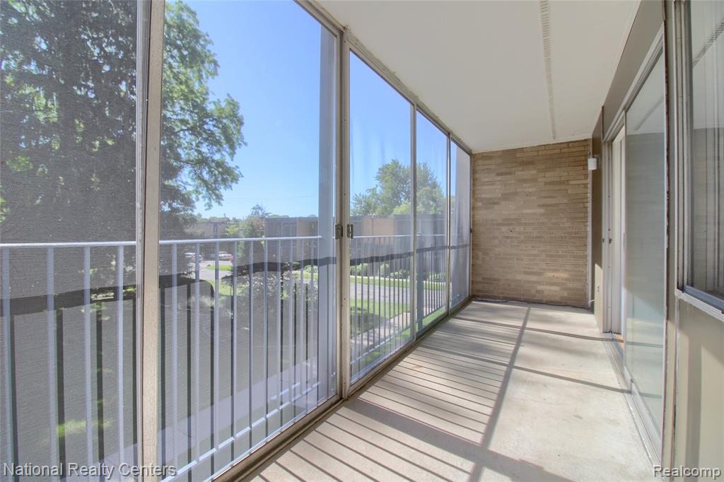 16547 Middlebelt Road, 6, Livonia, MI 48154 — Photo 22