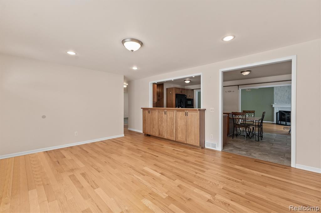 50817 Parsons Drive, Shelby Twp, MI 48317 — Photo 5