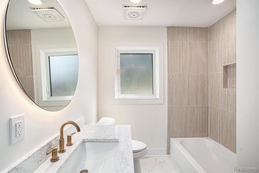 31100 W Rutland Street, Beverly Hills, MI 48025 — Photo 17