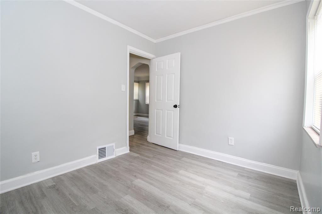 10310 Wayburn Street, Detroit, MI 48224 — Photo 16