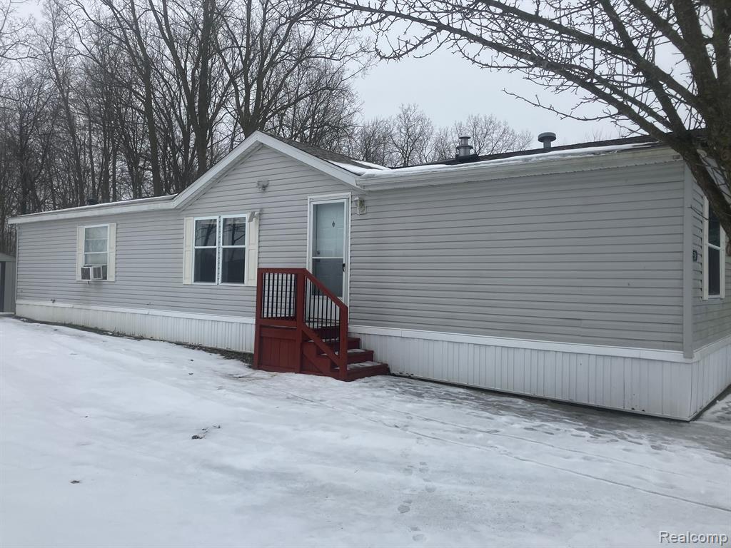 520 Pond View, Morrice, MI 48857 — Photo 17