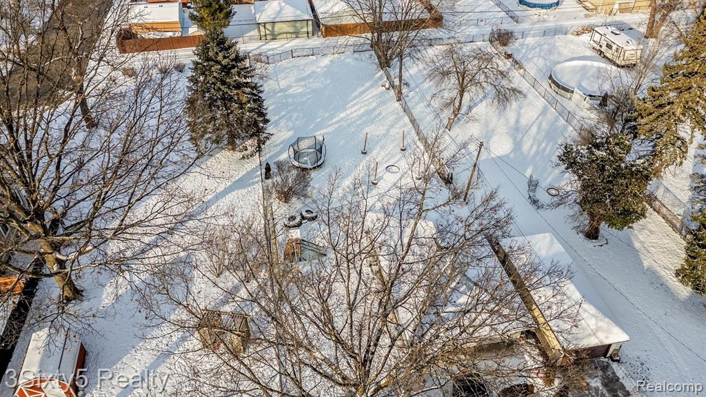 744 RIVERBANK Street, Wyandotte, MI 48192 — Photo 55