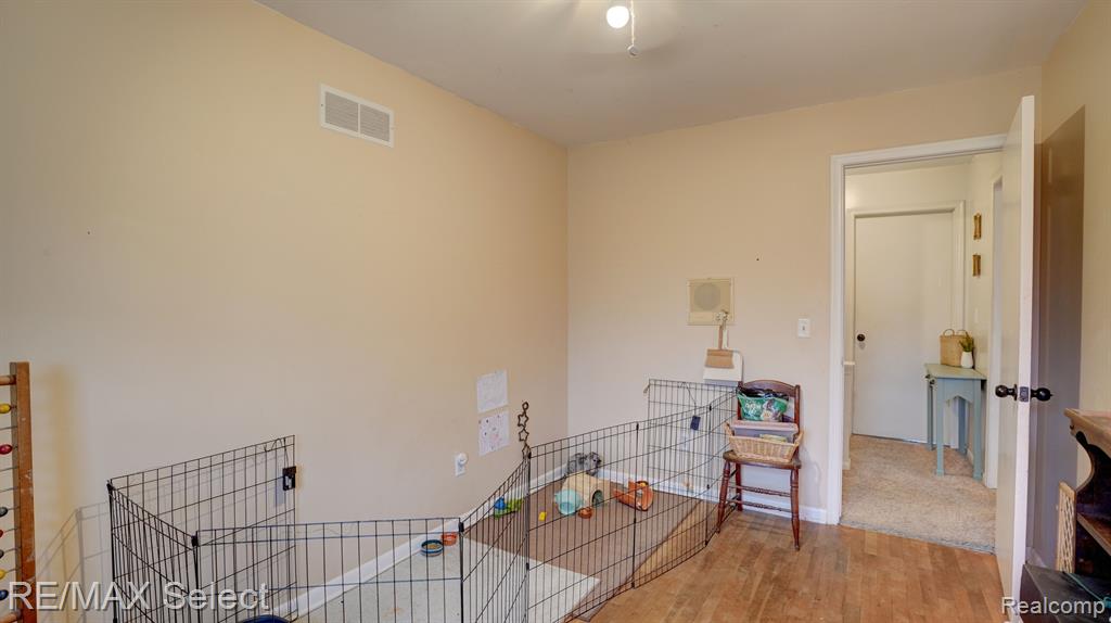 5108 MIDDLEBORO Road, Grand Blanc, MI 48439 — Photo 18