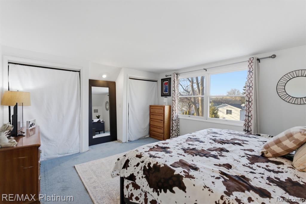 4960 Cooley Lake Road, Waterford, MI 48327 — Photo 13