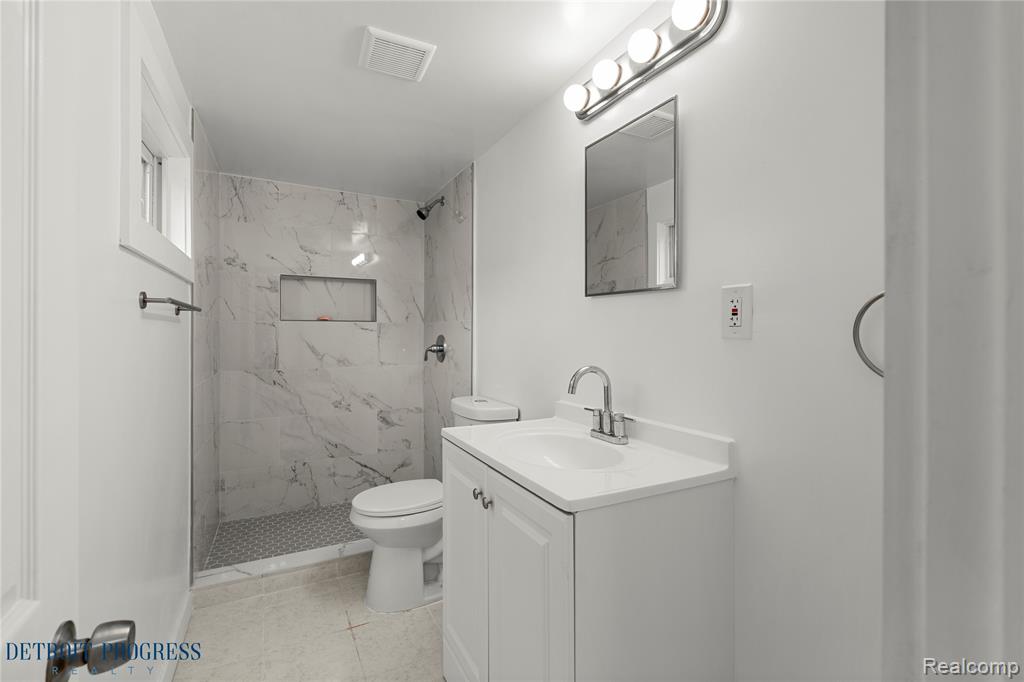 16809 Woodingham Drive, Detroit, MI 48221 — Photo 16