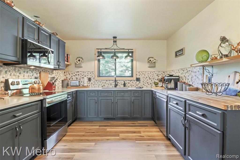 355 Dockham Road, Columbiaville, MI 48421 — Photo 6