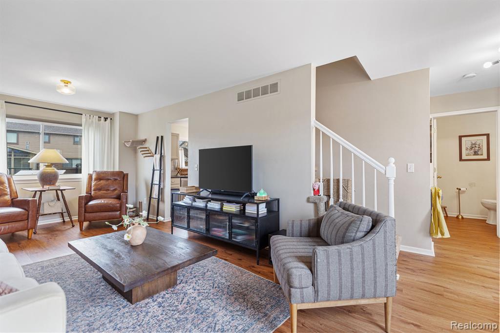 4051 SARAH ANN Drive, Canton, MI 48188 — Photo 11