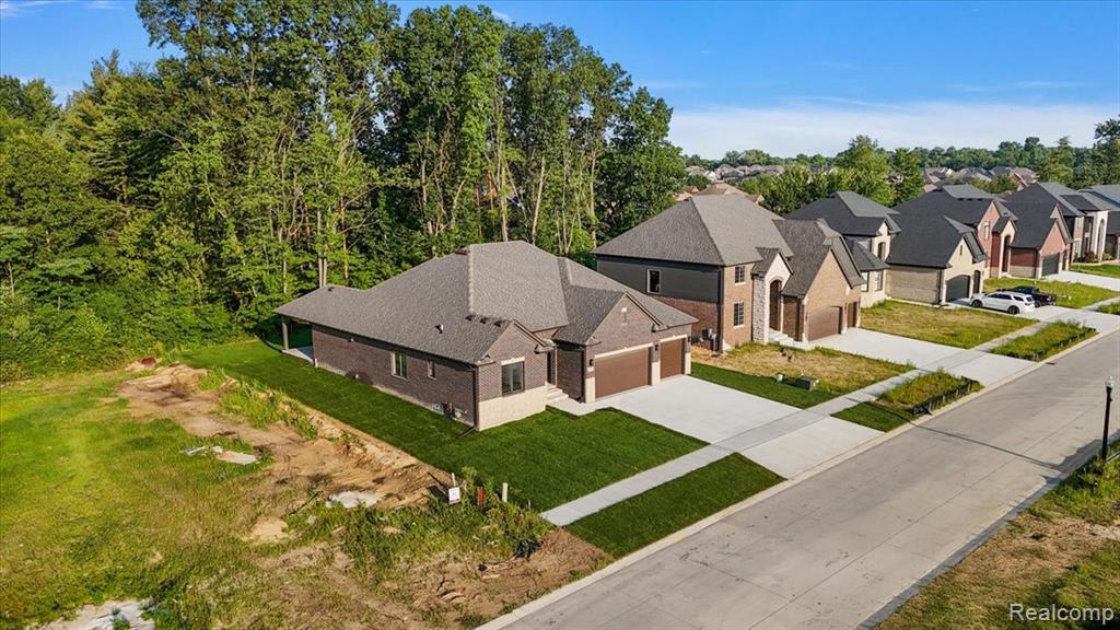 50798 Mistwood Drive, Macomb, MI 48042 — Photo 57