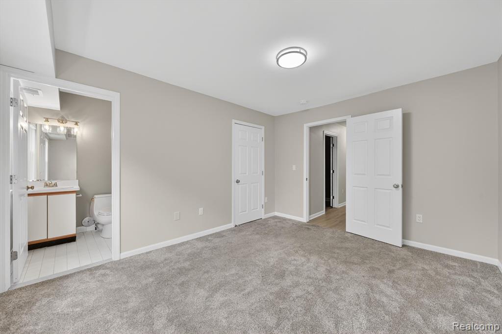 44393 Sunnyside Drive, 38, Sterling Heights, MI 48313 — Photo 24
