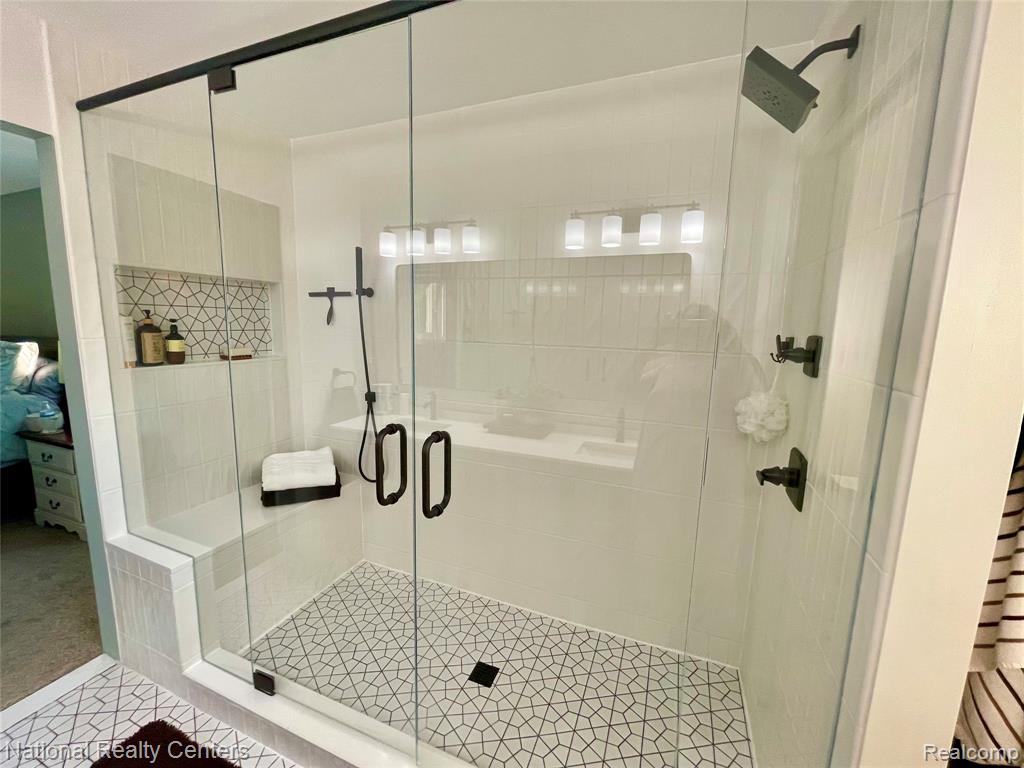 48104 COLONY FARM CIR, Plymouth, MI 48170 — Photo 52
