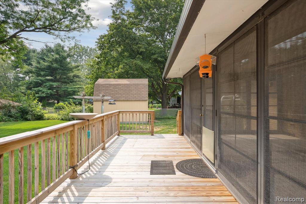 8812 Rio Vista Street, Green Oak, MI 48116 — Photo 34