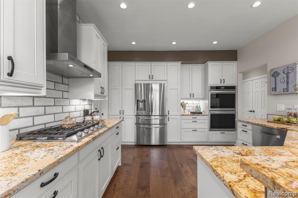 15428 BAY HILL Drive, Northville, MI 48168 — Photo 16