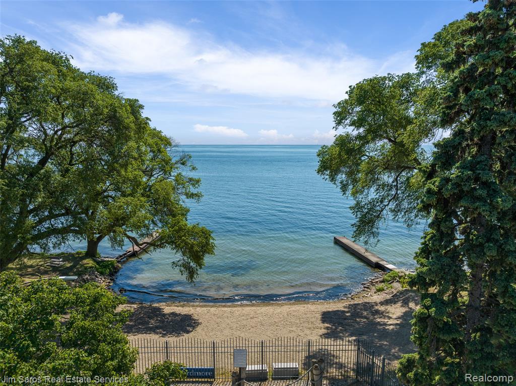 22416 Ardmore Park Drive, Saint Clair Shores, MI 48081 — Photo 34