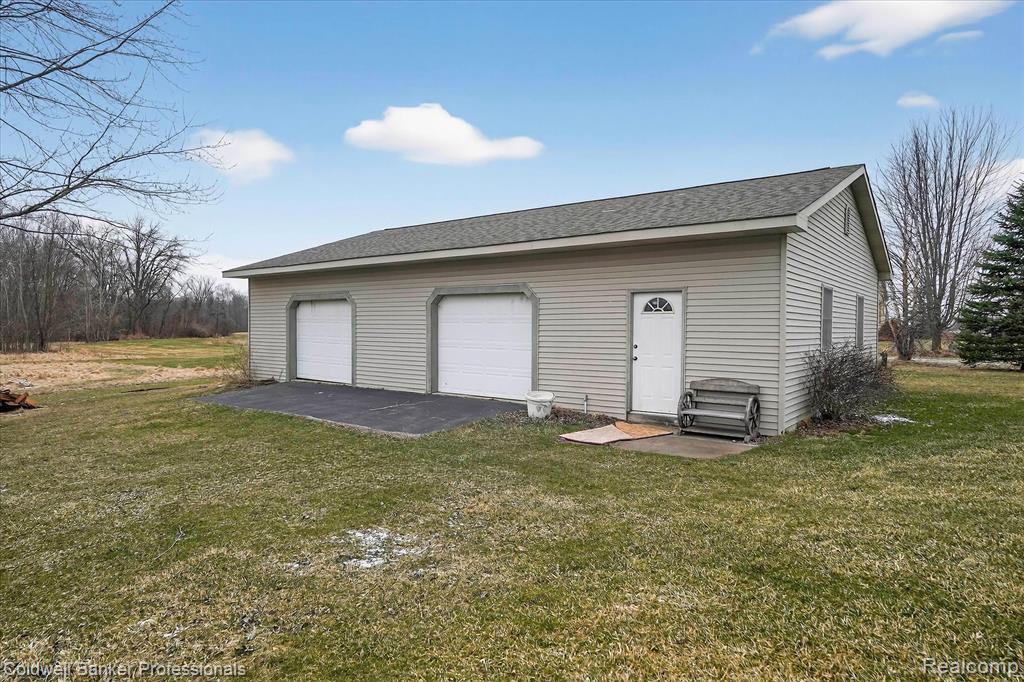 10310 Sharp Road, Swartz Creek, MI 48473 — Photo 46