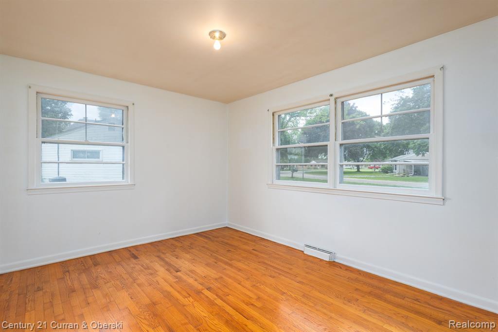 2548 Hearthside Drive, Ypsilanti, MI 48198 — Photo 17