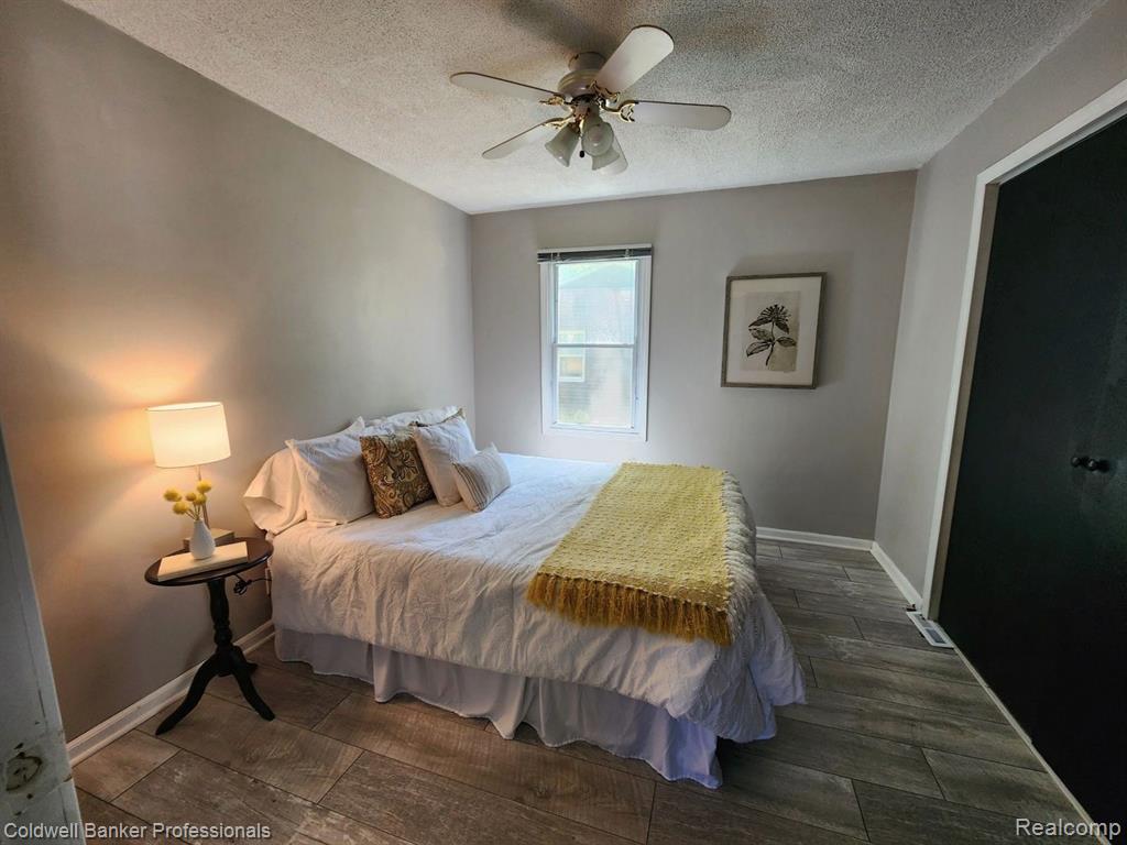 837 GIBSON Street, Oxford, MI 48371 — Photo 12