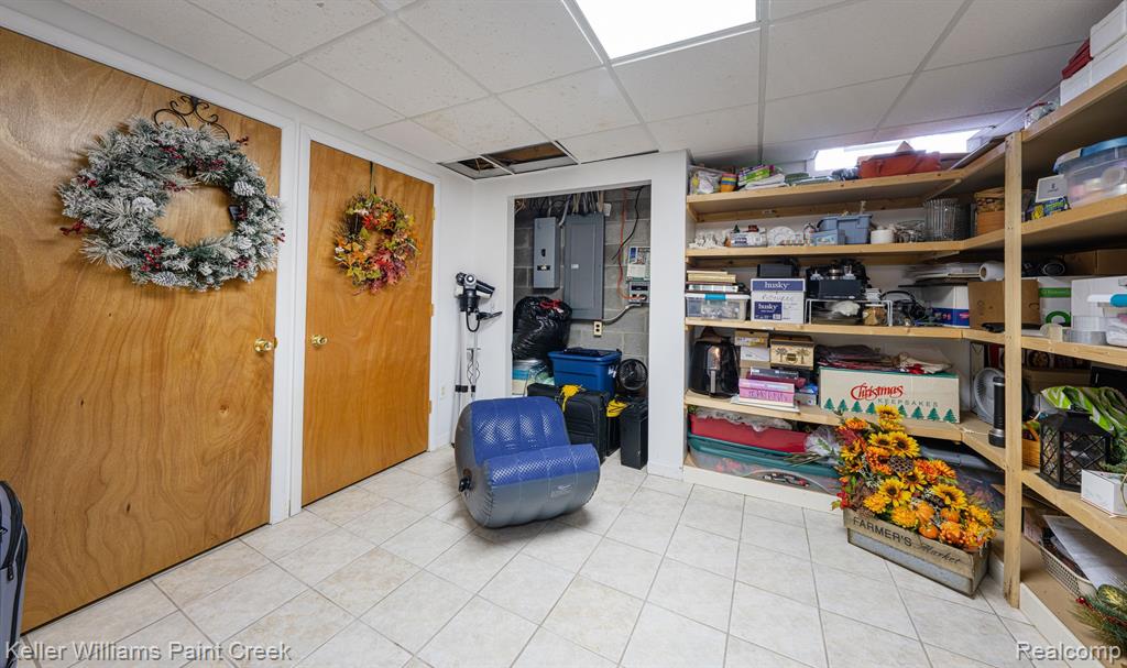 9594 MARQUETTE Road, Wales, MI — Photo 37