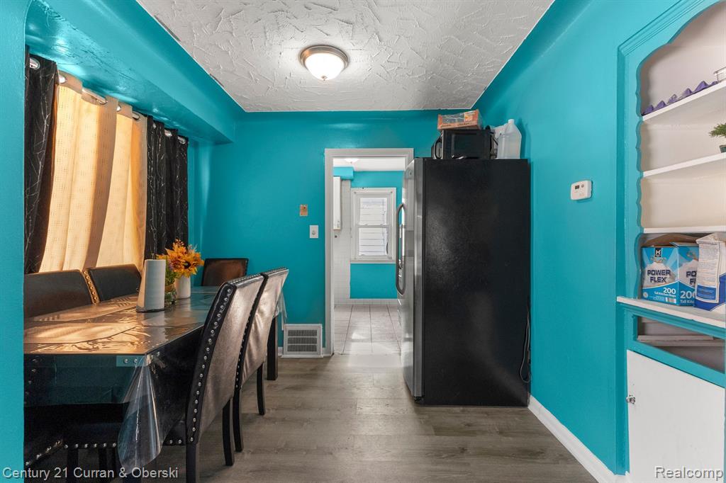 9069 Pierson Street, Detroit, MI 48228 — Photo 8