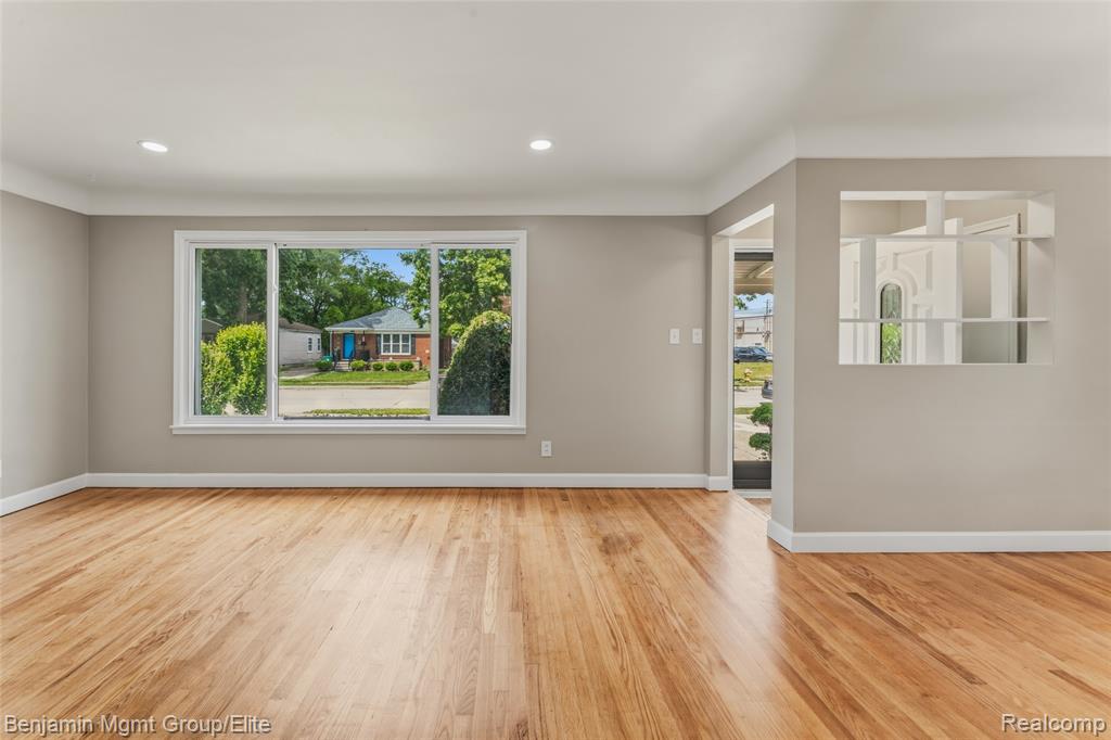 22584 Marine Avenue, Eastpointe, MI 48021 — Photo 6