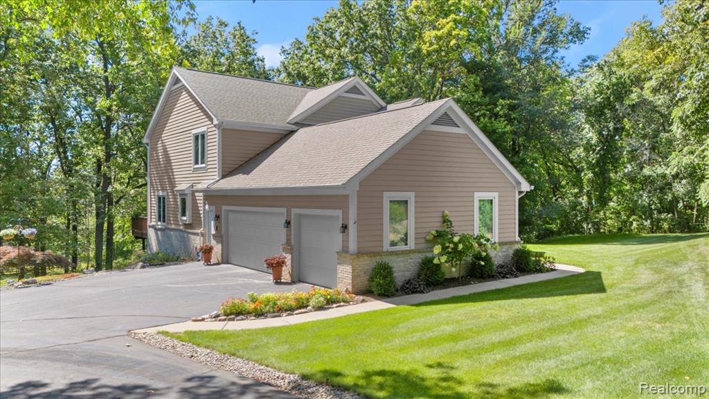 860 Galahad Drive, Ortonville, MI 48462 — Photo 46