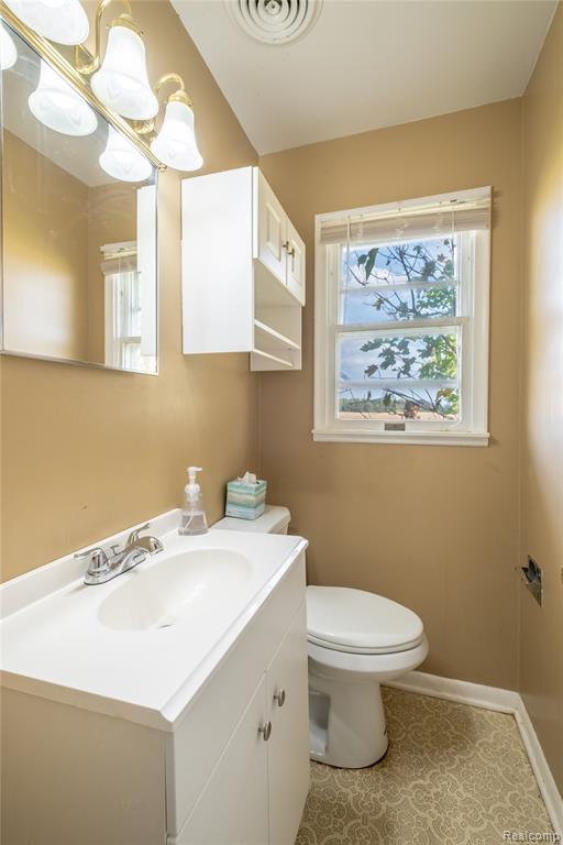 9187 Nichols Road, Gaines Vlg, MI 48436 — Photo 12