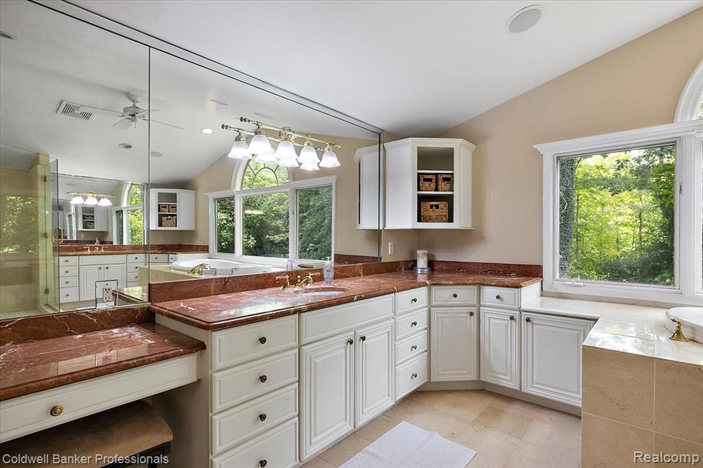 31307 Sleepy Hollow Lane, Franklin, MI 48025 — Photo 46