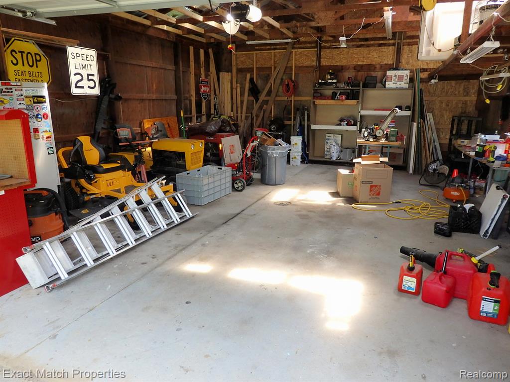 3980 N Hickory Ridge Road, Highland, MI — Photo 21
