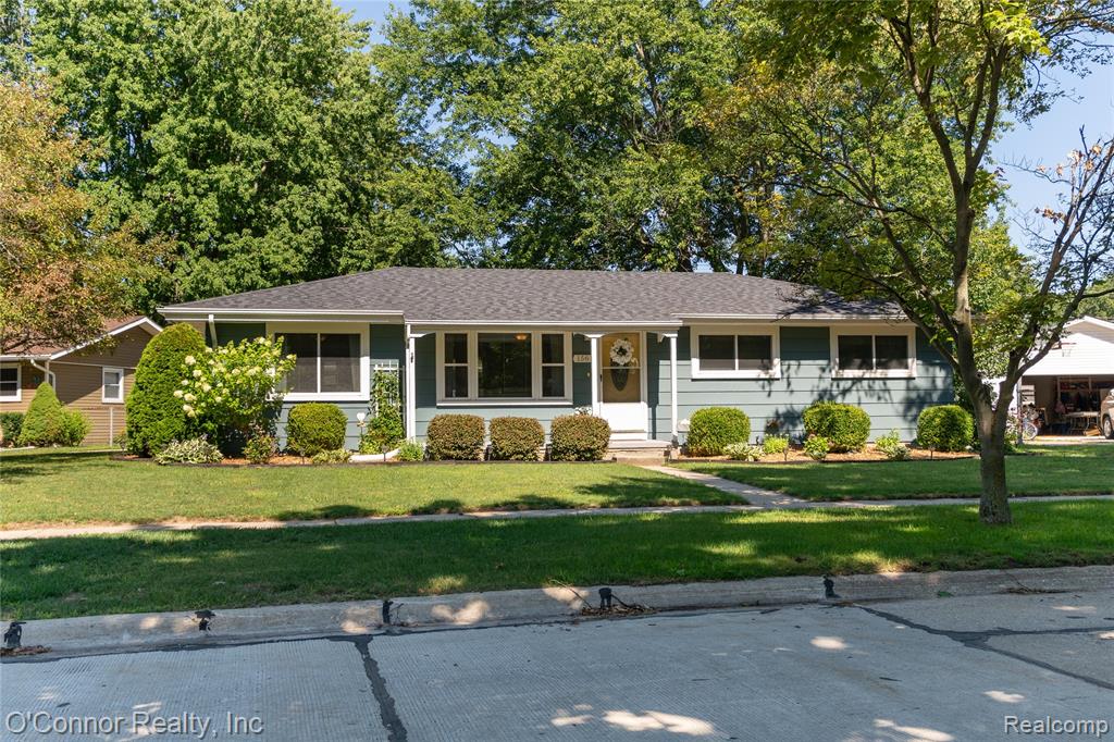 156 5th Street, Marysville, MI 48040