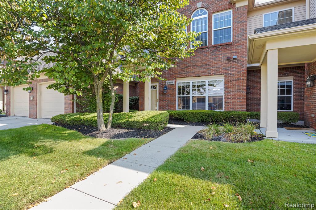 3951 CORNERSTONE Drive, 165, Canton, MI 48188 — Photo 20