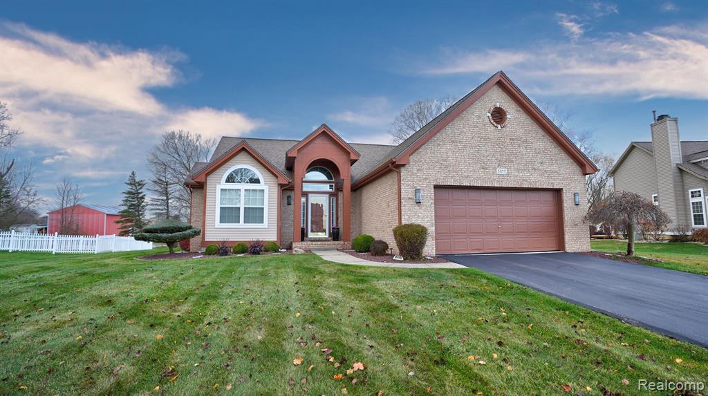 5077 PRESTONWOOD Lane, Flushing, MI 48433 — Photo 4