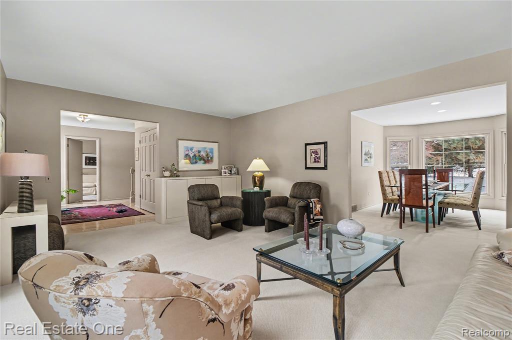 4150 Saddle Lane, West Bloomfield, MI — Photo 6