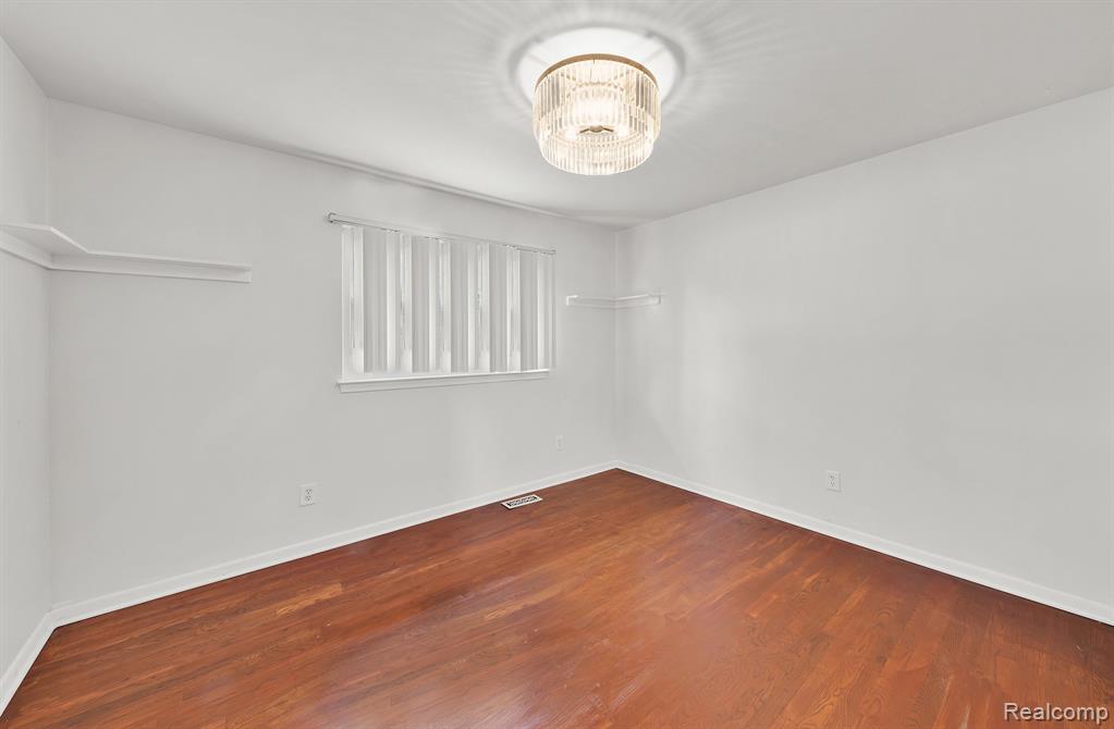 8862 OPORTO Street, Livonia, MI 48150 — Photo 11