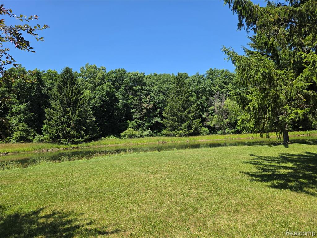 3581 N Burkhart Road, Howell, MI 48855 — Photo 10