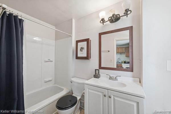 3072 Henrydale Street, Auburn Hills, MI 48326 — Photo 9