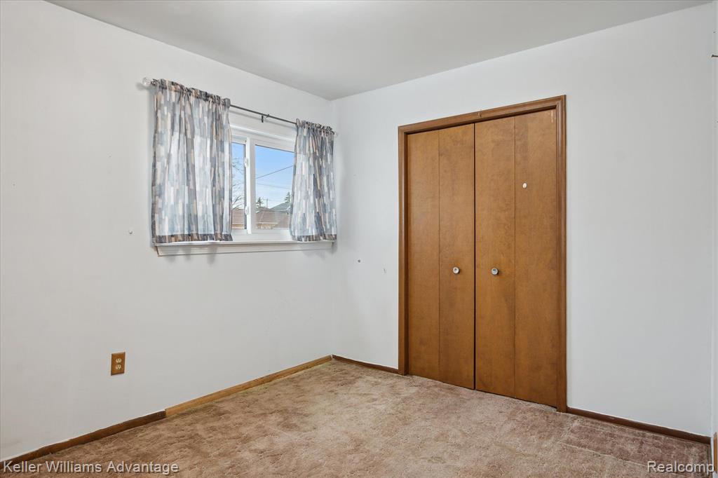 4942 HARDING Street, Dearborn Heights, MI 48125 — Photo 22
