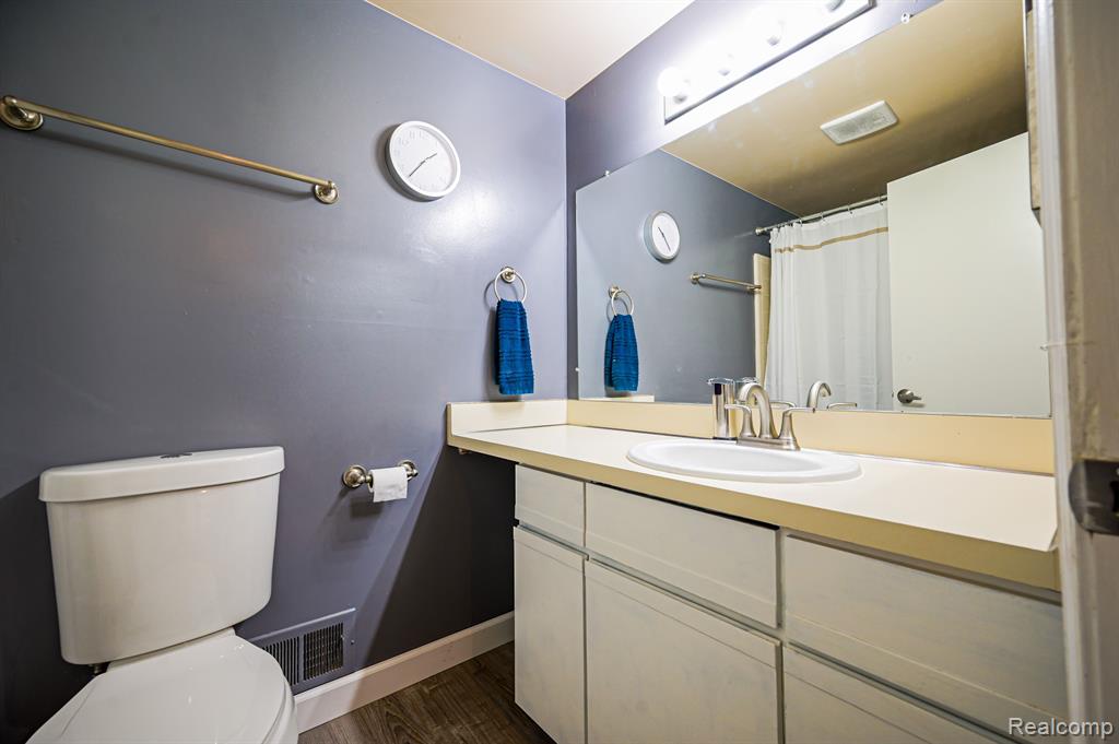 21218 W GLEN HAVEN Circle, Northville, MI 48167 — Photo 23