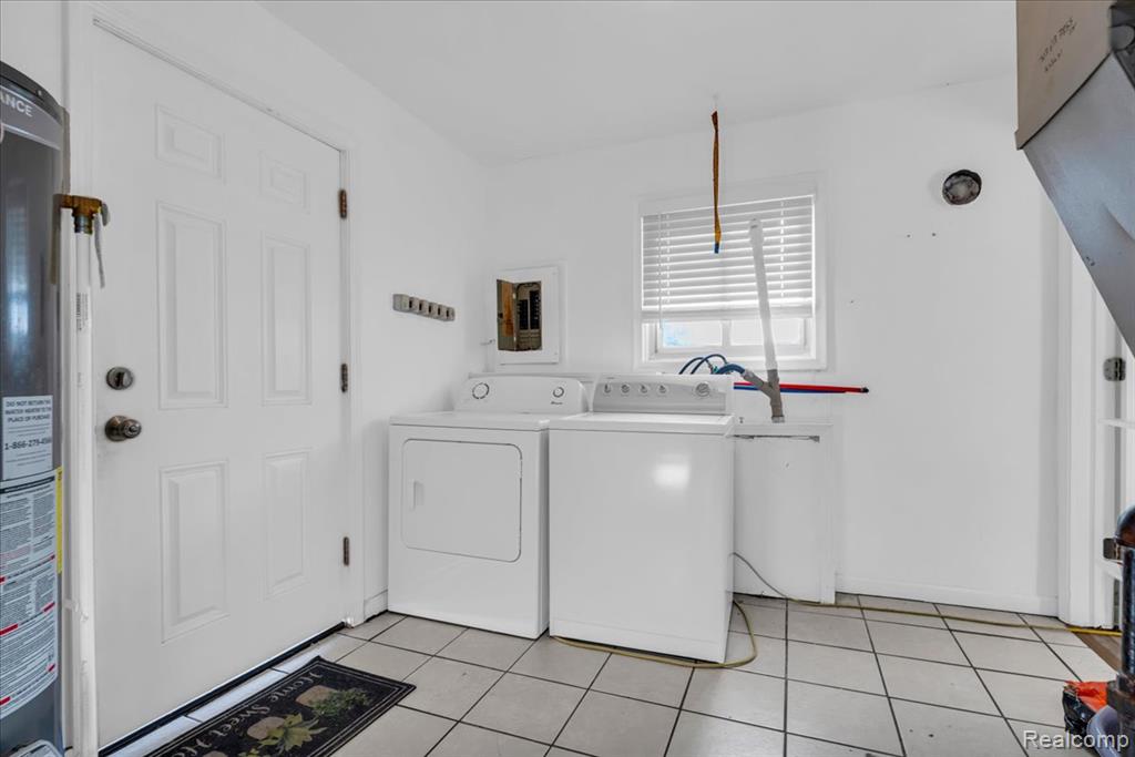 6837 Middlebelt Road, Romulus, MI 48174 — Photo 16