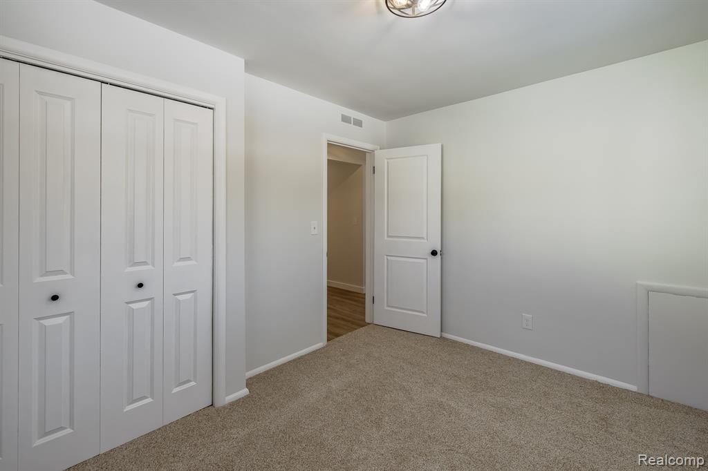 4075 Kempf Street, Waterford, MI 48329 — Photo 27