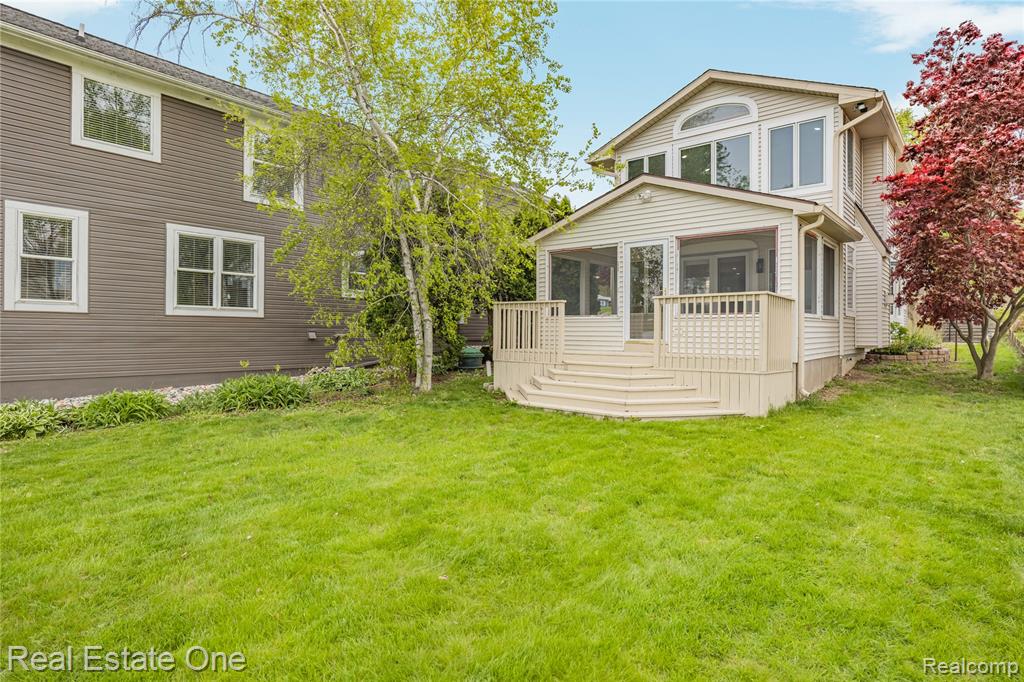 9047 Gale Road, White Lake, MI — Photo 63