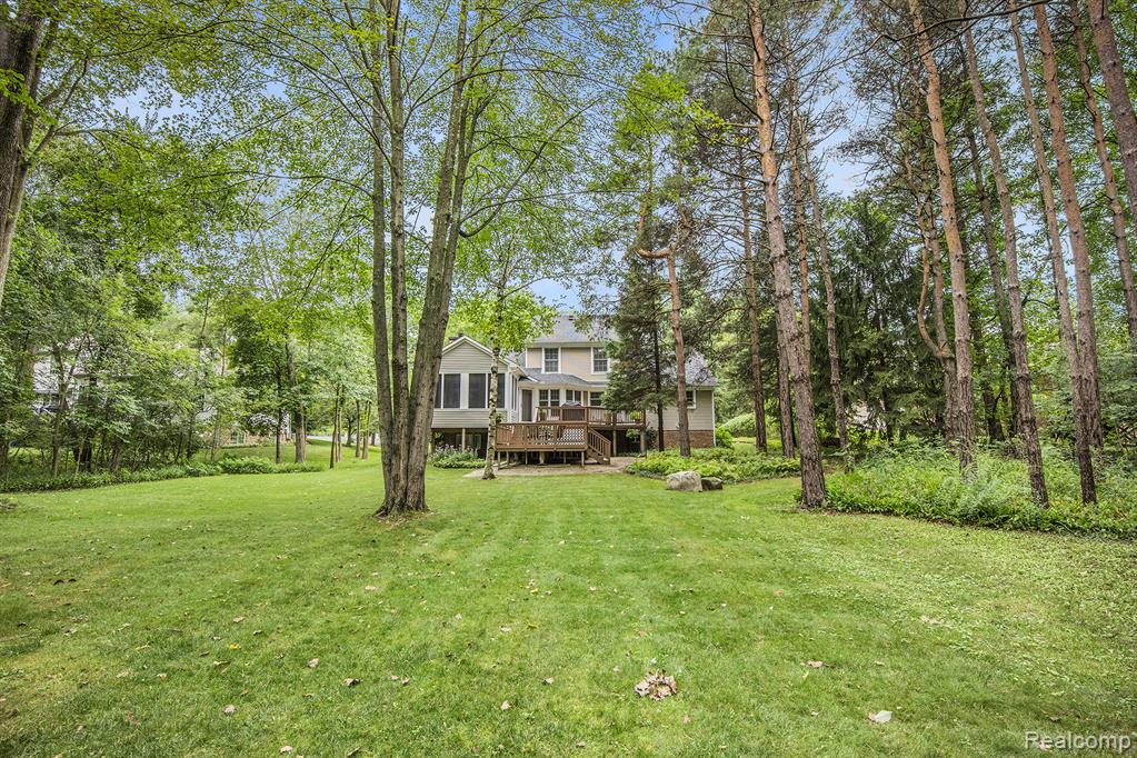 7690 Allen Road, Clarkston, MI 48348 — Photo 42