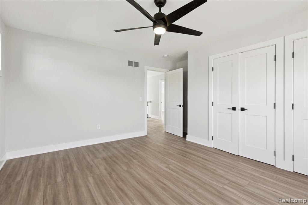 45518 JEFFERSON Avenue, Chesterfield, MI 48047 — Photo 36
