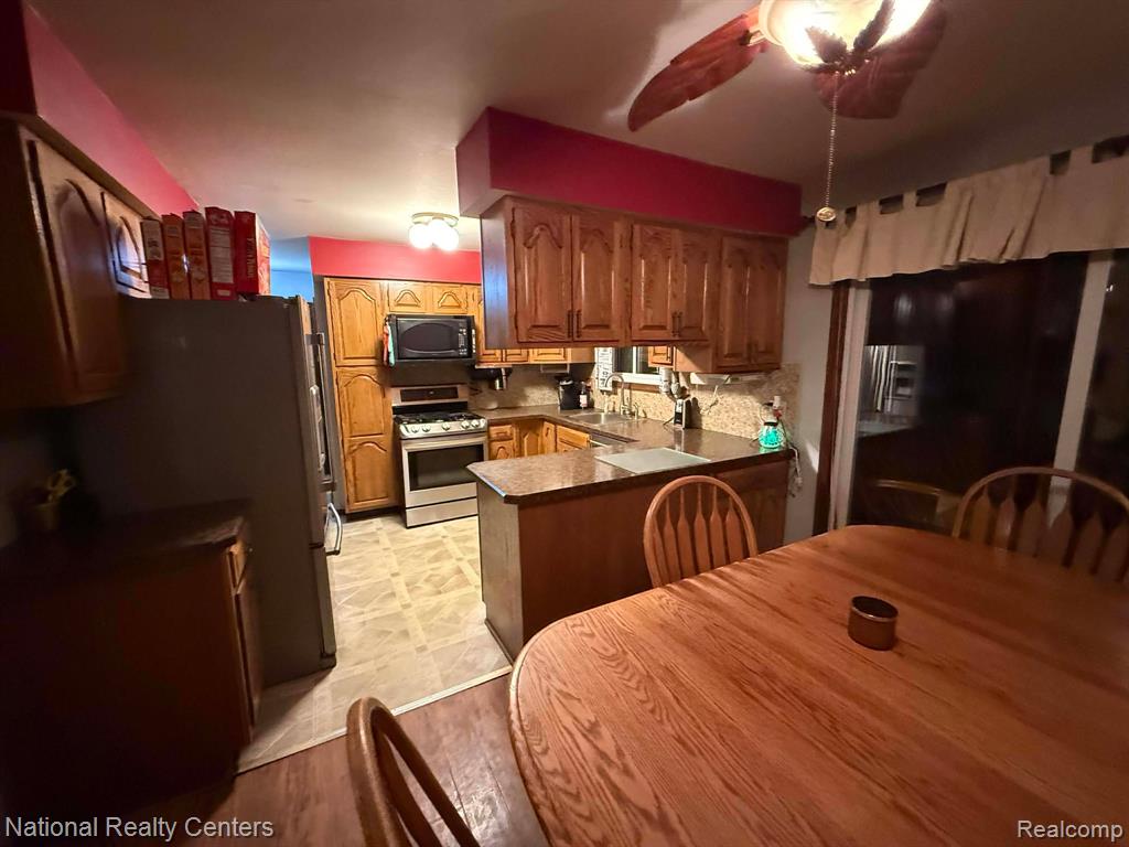 27125 Delos Road, New Boston, MI 48164 — Photo 30